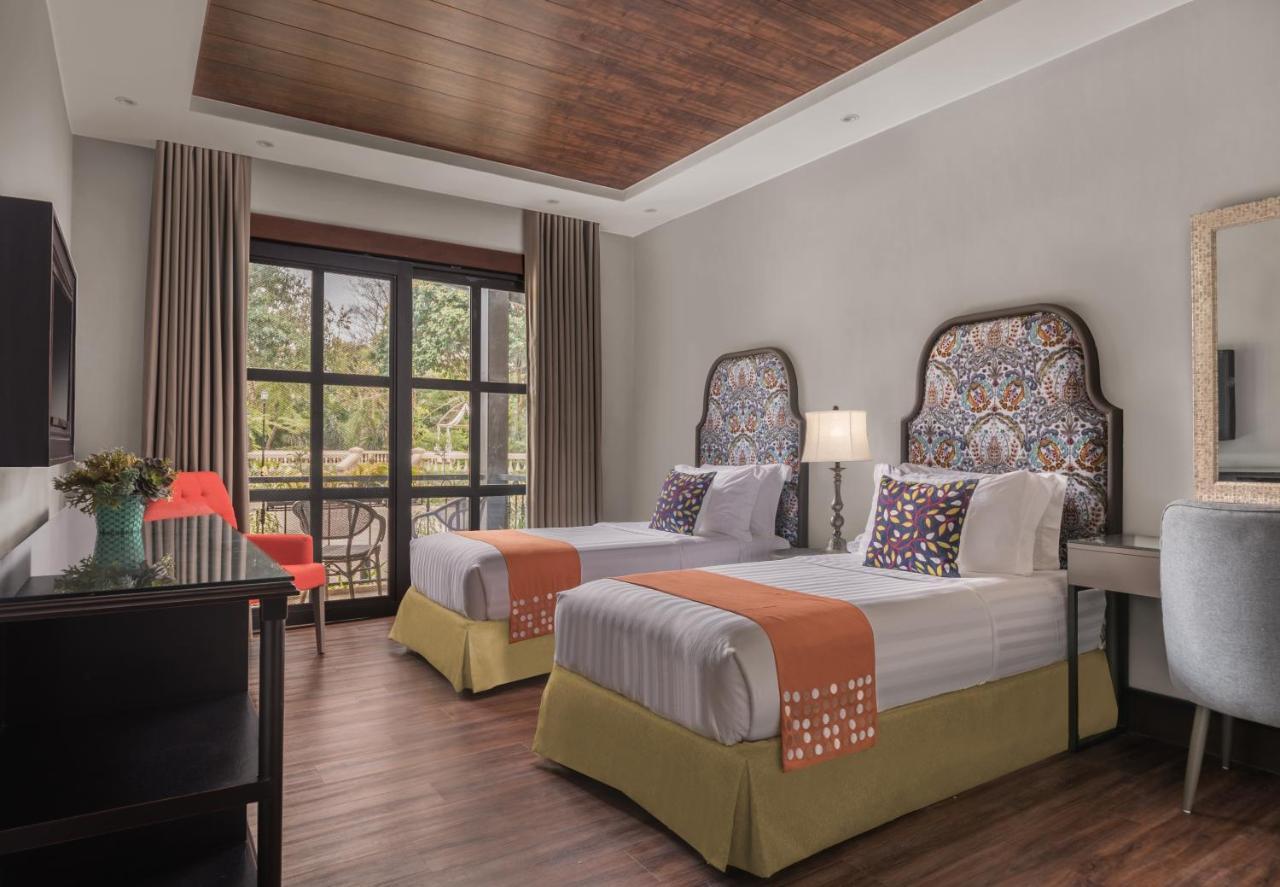 Hillcreek Gardens Tagaytay Hotel Luksuhin Eksteriør billede